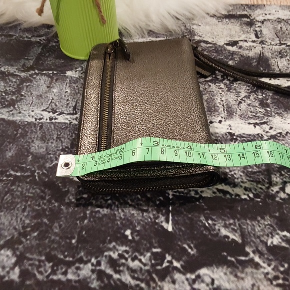 COACH METALIC WRISTLET - Picture 9 of 12